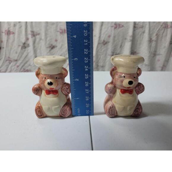 Vintage 1980s Teddy Bear Chef Salt Pepper and Shaker Set - Picture 4 of 4